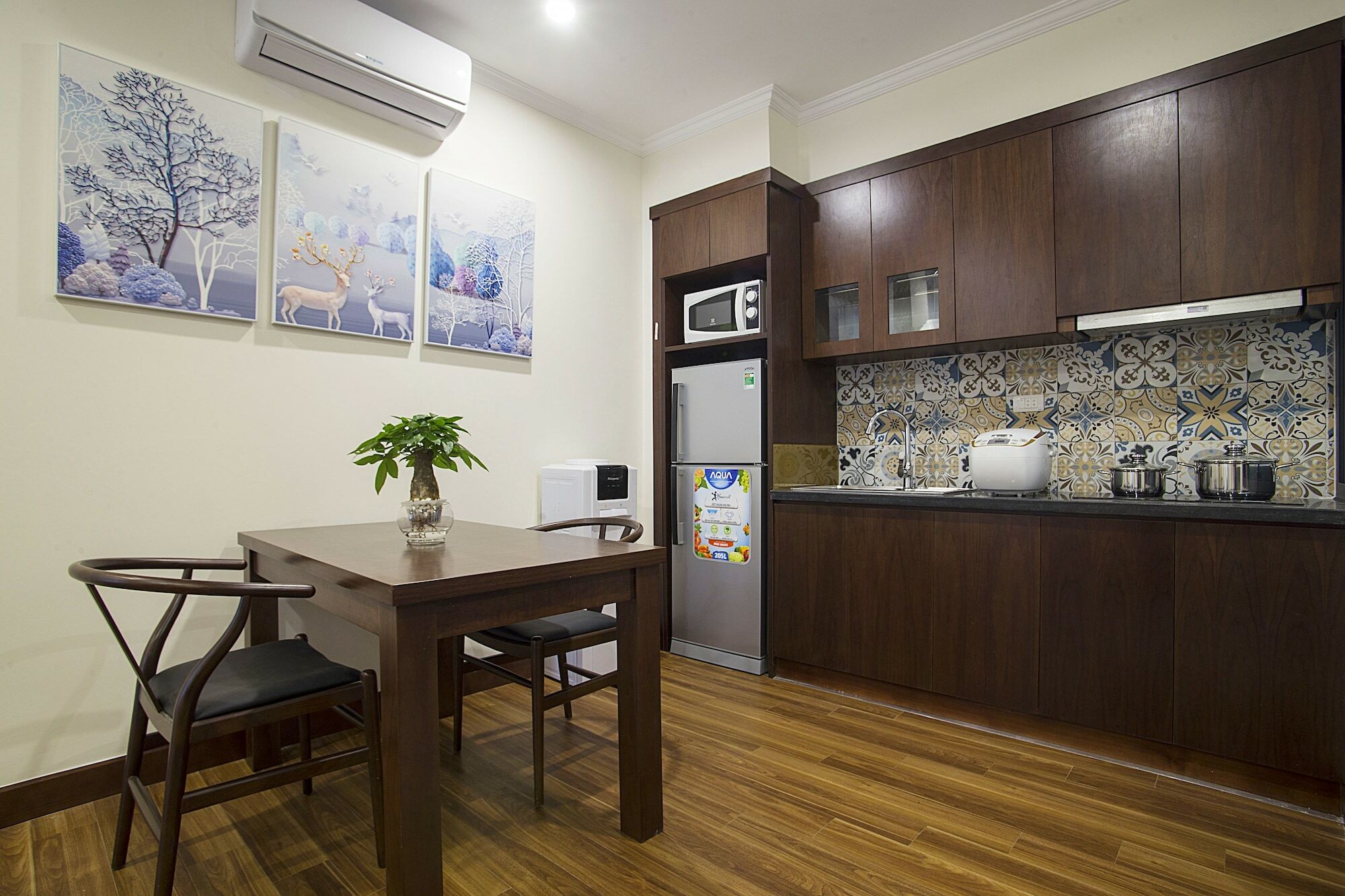 Newsky Serviced Apartment ハノイ市 エクステリア 写真