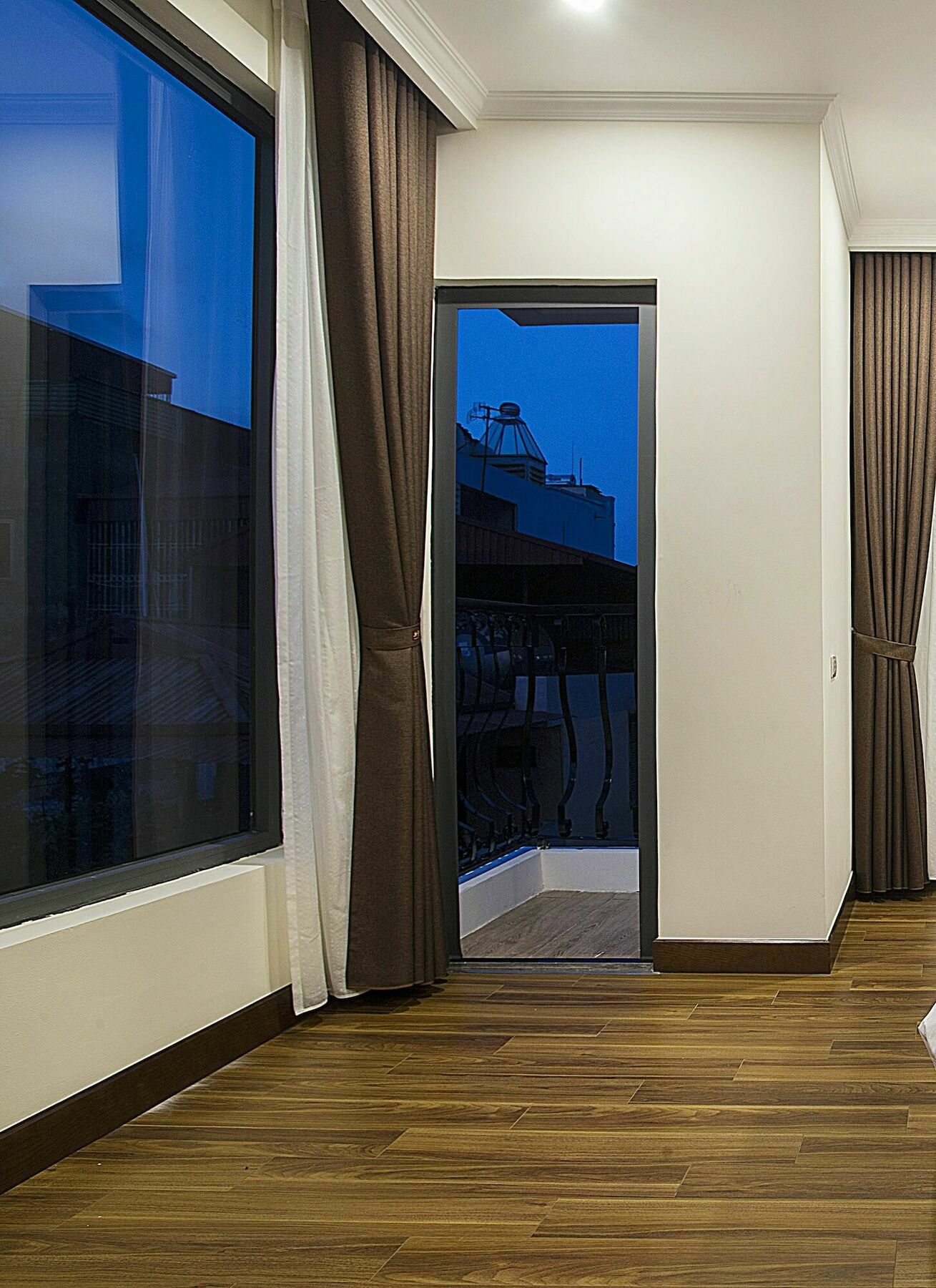 Newsky Serviced Apartment ハノイ市 エクステリア 写真
